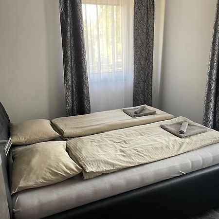 Republic5 Apartment Siófok Esterno foto